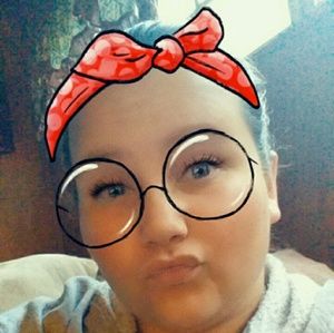 Meet your Posher, Kimberly